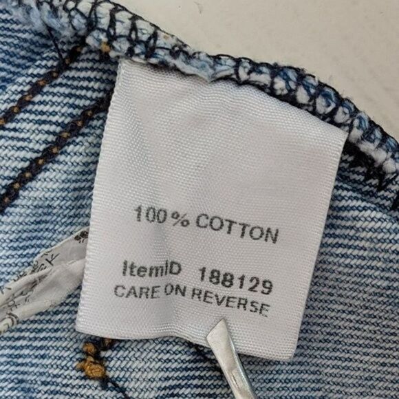 L.L. Bean Original/Traditional Fit Jeans - Size 8 - Picture 10 of 13